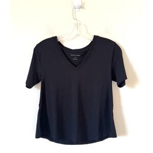 Universal Standard V-Neck Short Sleeve T-Shirt Black Size 00-0